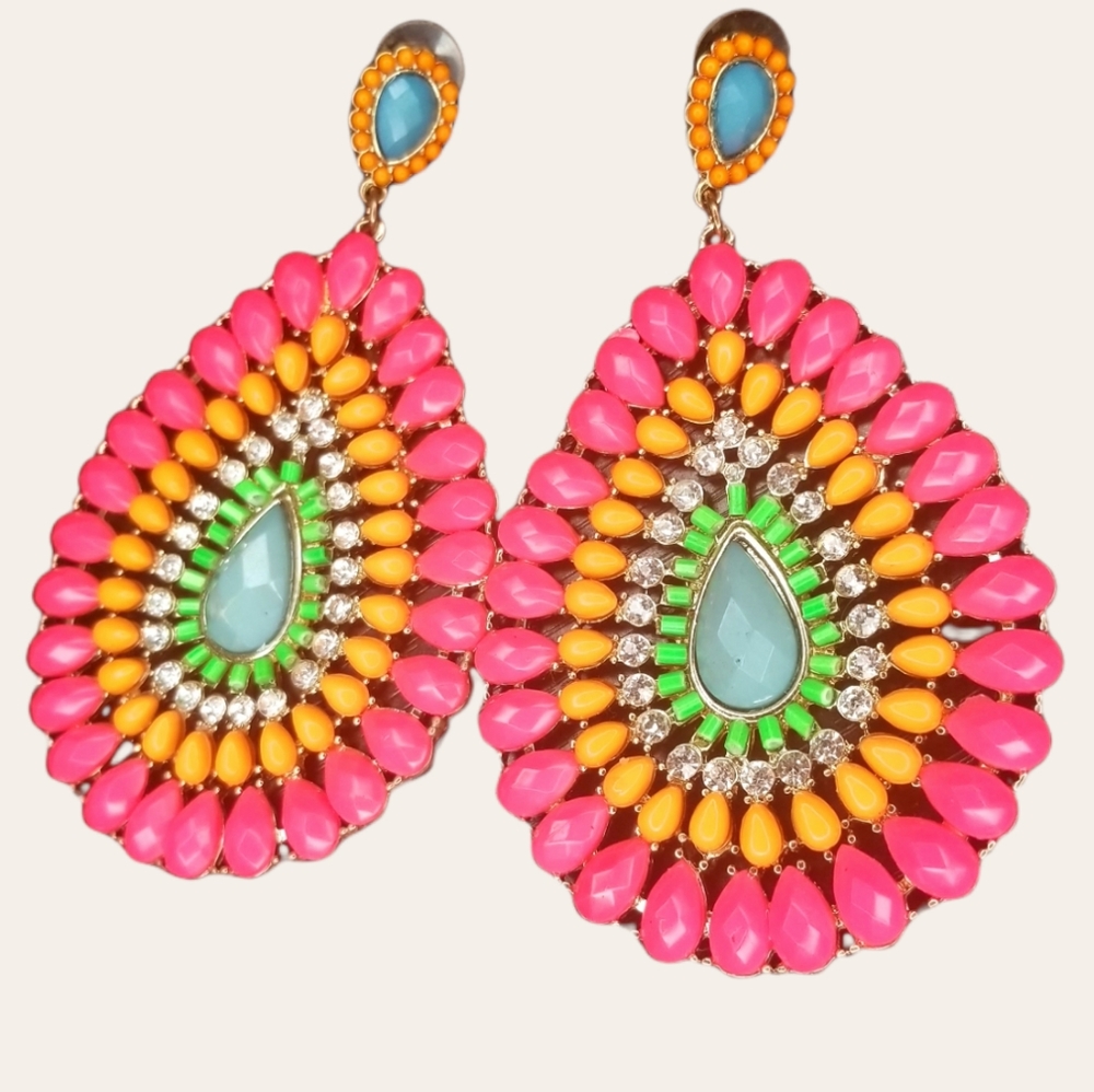 NWOT Boho Statement Rainbow Teardrop Earring Set